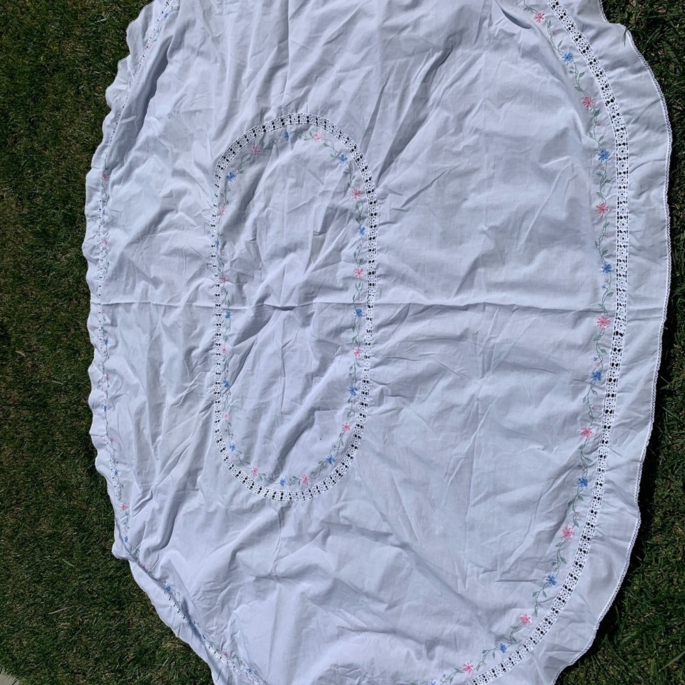 Table cloth - Picture 8 of 9